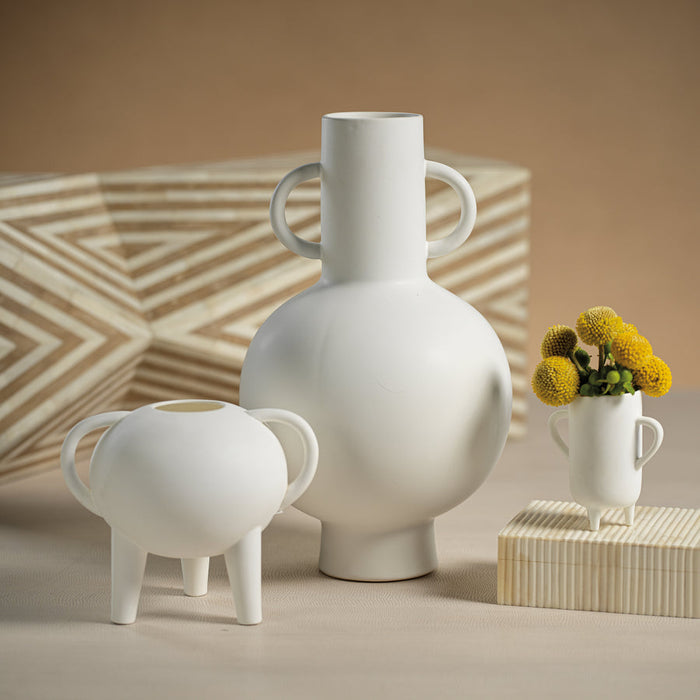 FINE BONE CHINA SELENA VASE