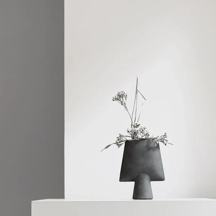 SPHERE VASE SQUARE, MINI - DARK GREY