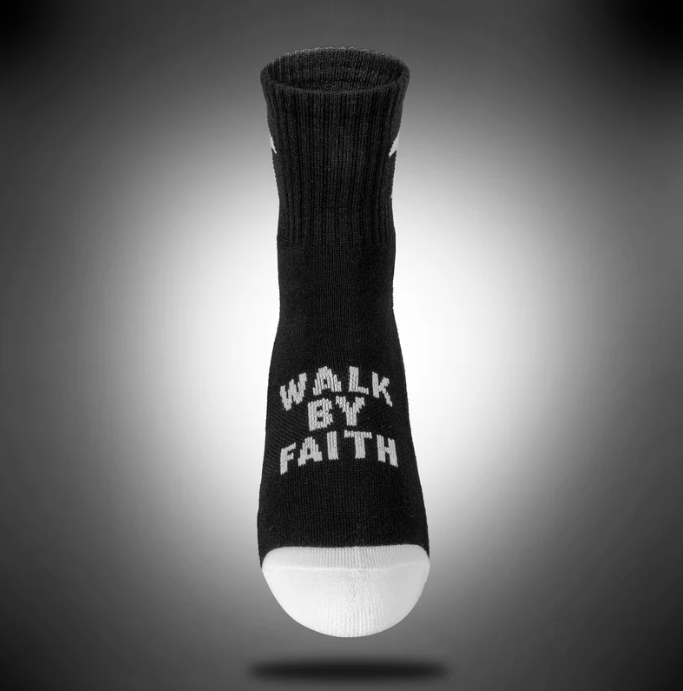 Walk By Faith {Black/White} / XS (K11-2) / Regular Crew
