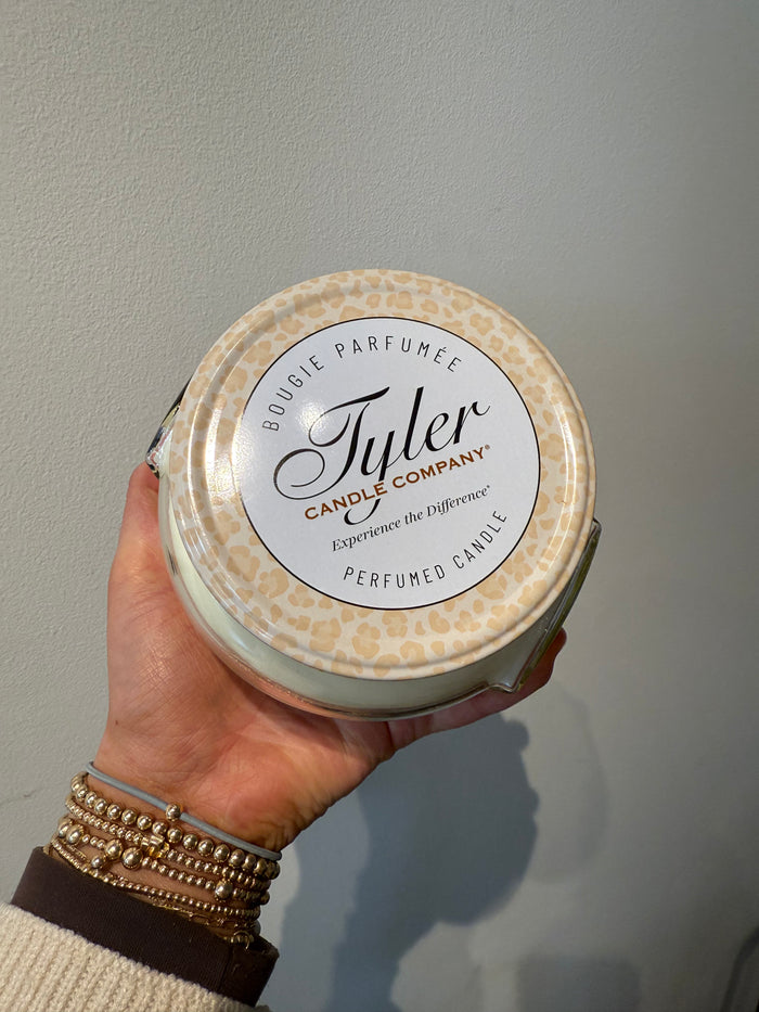 Diva 22oz Candle