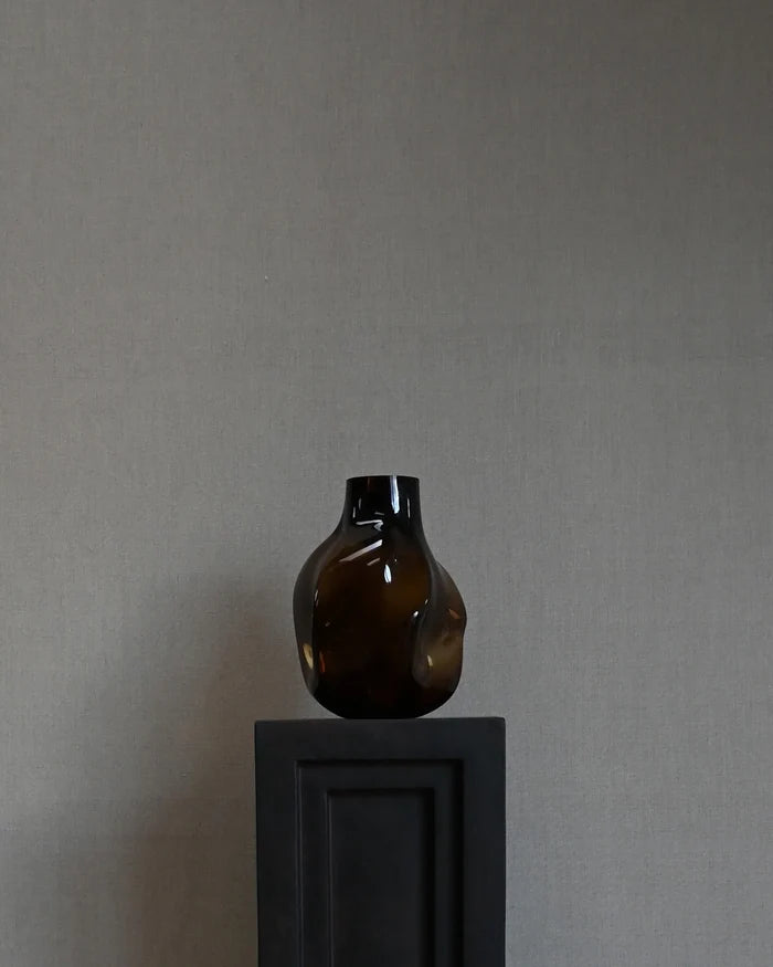 BAKKU VASE, MEDIO - SMOKED FOREST