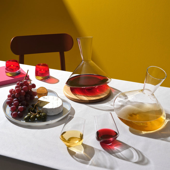 BALANCE WINE DECANTER