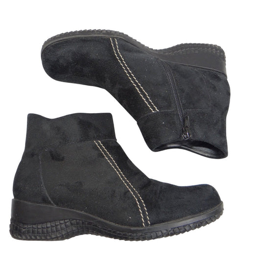 Basic Editions Women Black Suede Side Zip Ankle Boots Wide Width Size 80