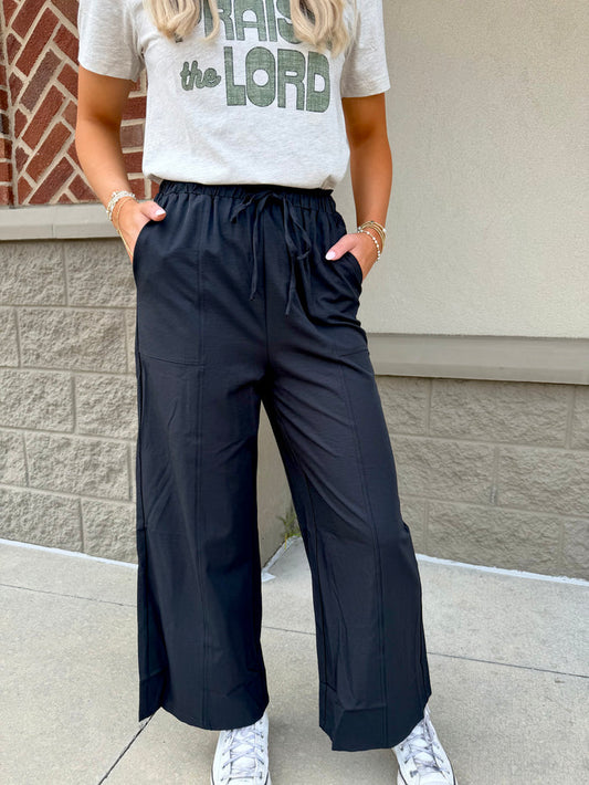 Black Solid Color Drawstring Elastic Waist Casual Loose Pants