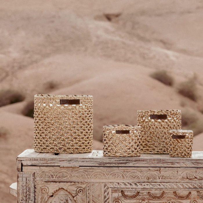 BOUGIE RAPHIA CUIR YARA S/ ROSE OUD MANDARINE MAJORELLE