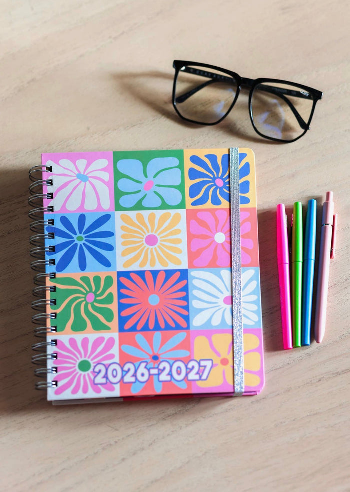 Busy Babe Agenda Book - Aug 2026/Dec 2027