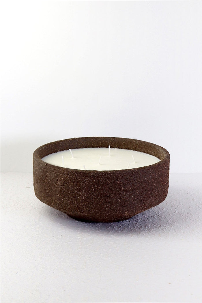 (CHARCOAL BLACK , BALI SEA , LARGE)THE BARRO SERIES - IINDOOR CANDLE - SCENTED