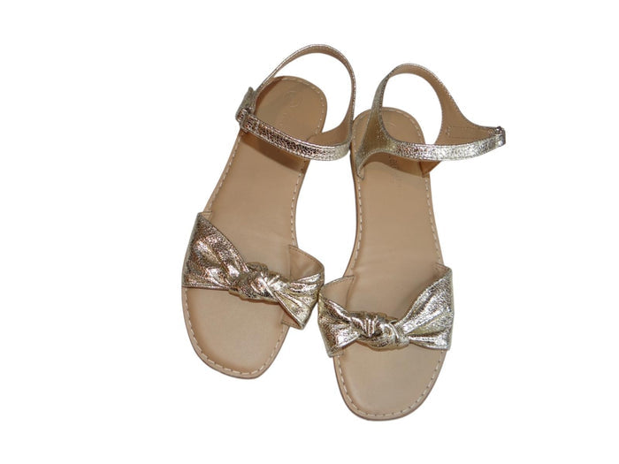 Chic Gold Metallic Bow Sandals1