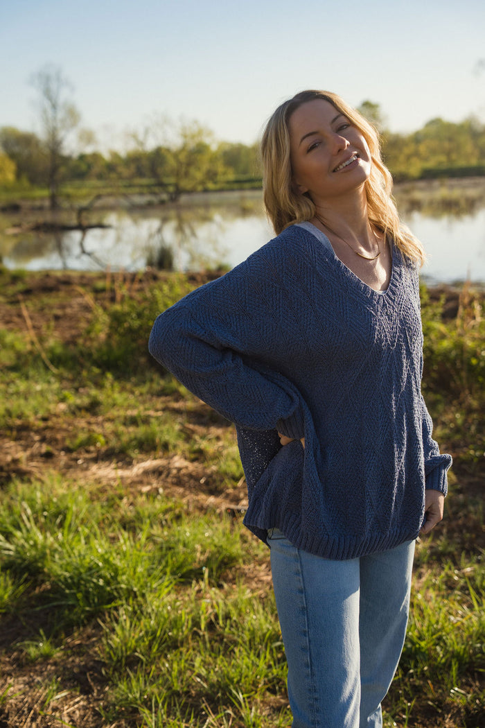 Chloe Textured V Knit Pullover in Periwinkle