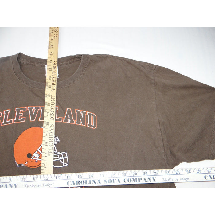 Cleveland Browns NFL Football Helmet Graphic T Shirt Men's Brown5
