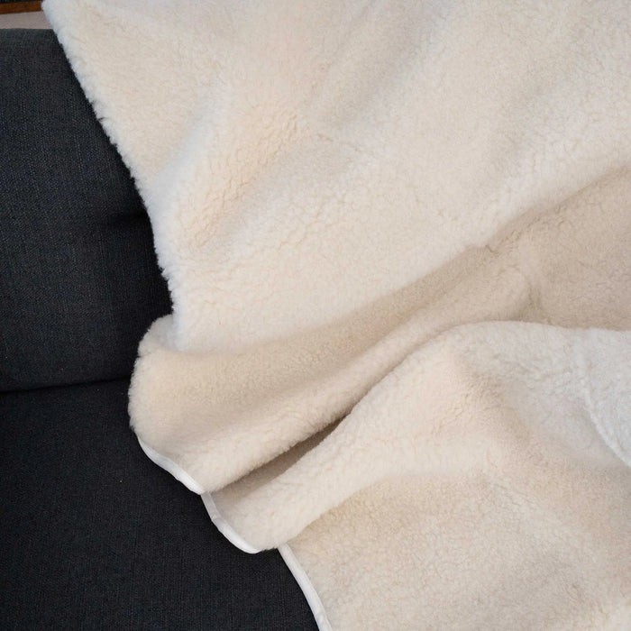 Couverture en laine vierge Sassoupi