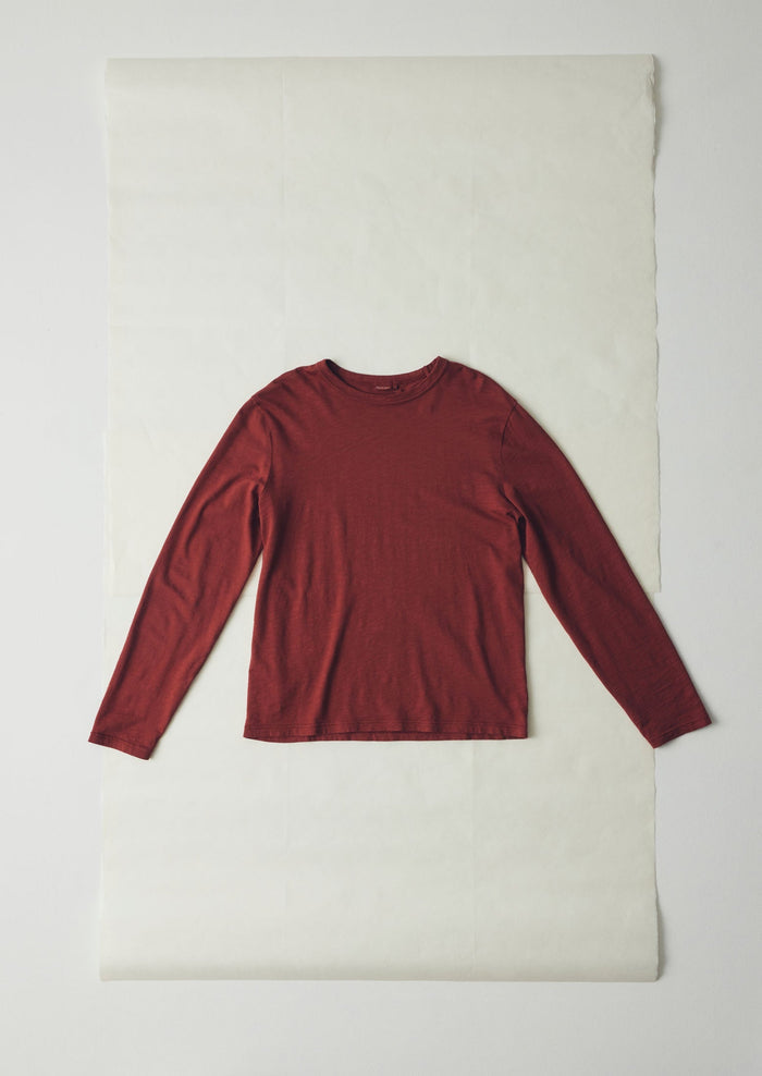 Frank Cotton Long Sleeve Tee | Braeburn Red