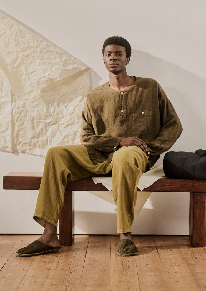 Garment Dyed Linen Trousers | Durian Green