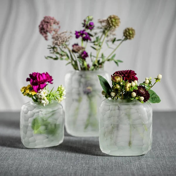 HAMMERED FROSTED GLASS VASE - CLEAR - SMALL