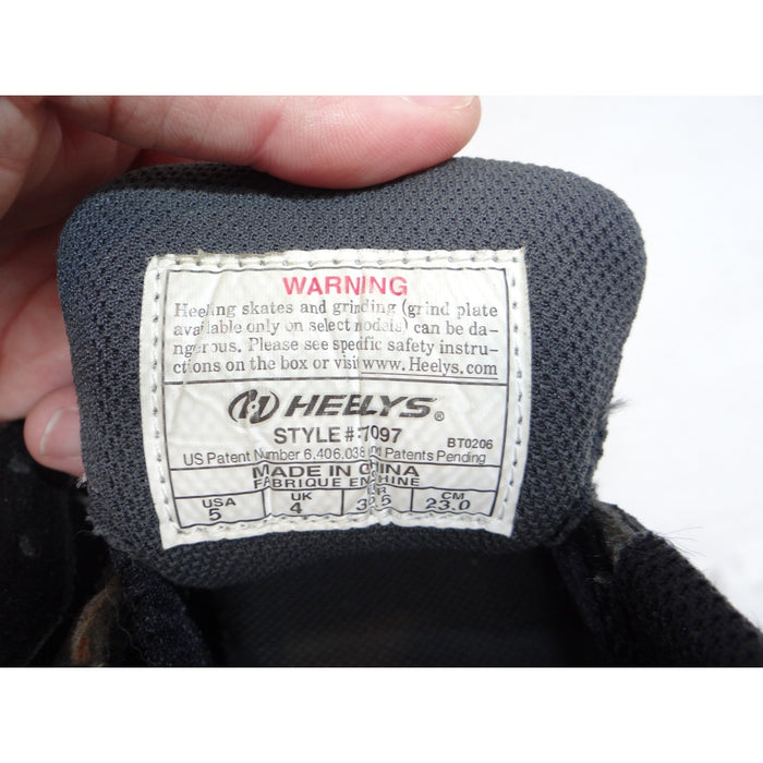 Heelys Youth Style 7097 Black Grey Skate Shoes with Wheels Size 5 Women   Read2