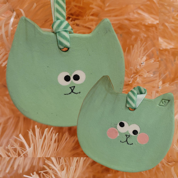Cat: Green