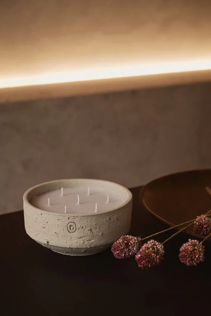 ( IVORY WHITE, SMALL ) THE BARRO SERIES - OUTDOOR CANDLE