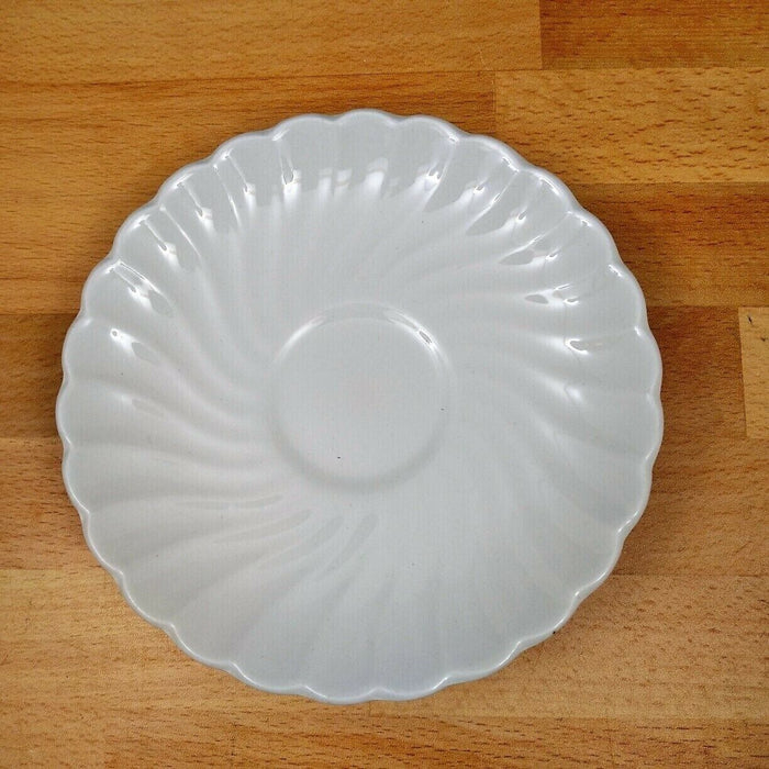Johnson Bros Ironstone Tea Flat Cup and Saucer Set of 4 Coffee Mugs Dinnerware