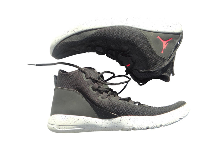 Jordan Reveal Black   834064 014 Size 11.52