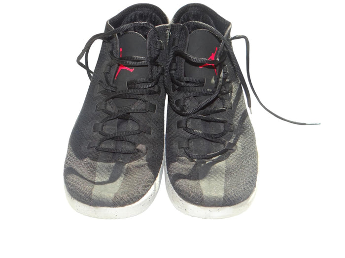 Jordan Reveal Black   834064 014 Size 11.54