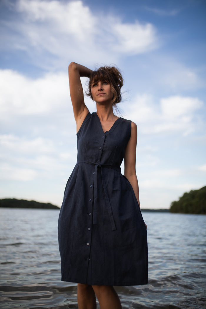 June Dress Sleeveless in Navy Linen - M Left