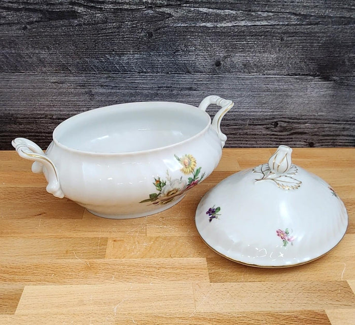 Kaiser Residenz Oval Covered Vegetable Bowl Floral White 8 1/2" Gold Trim