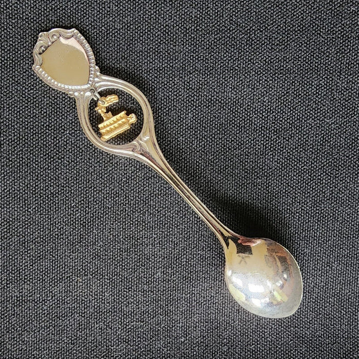 Mark Twain Hannibal Missouri Collectible Souvenir Spoon 4.5" Steam Boat Dangler