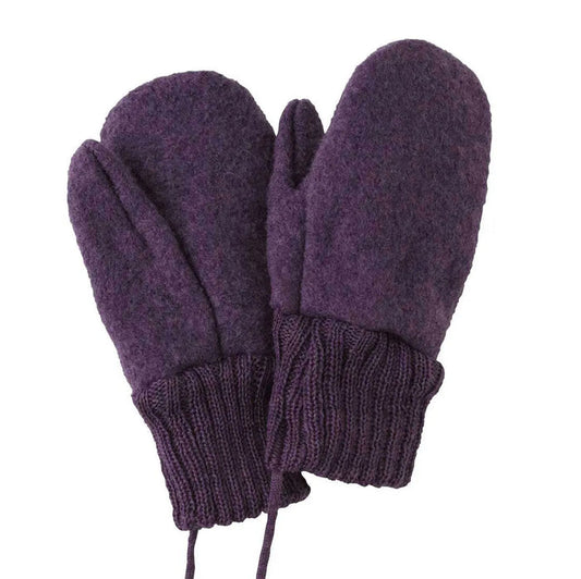 Moufles en laine bouillie permettant de protéger naturellement les mains de votre bébé. De la marque Disana, coloris Aubergine.