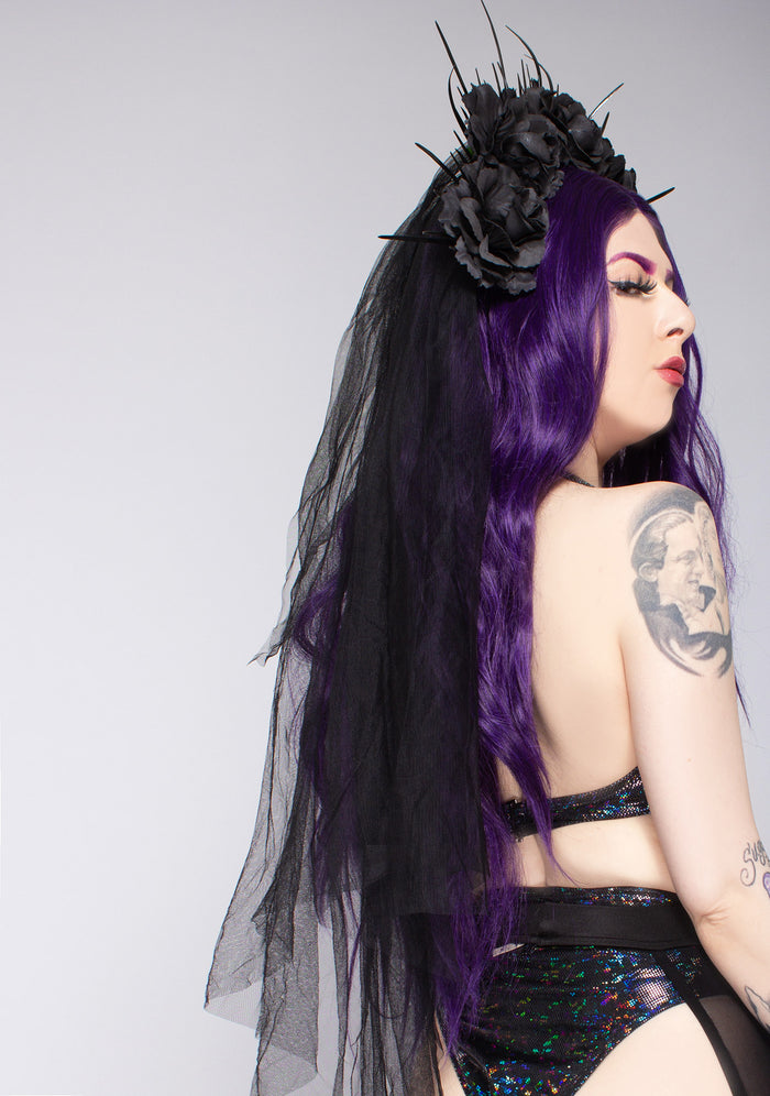 LASR Nevermore Rose Veil Crown — product view