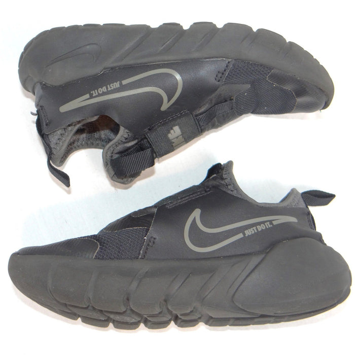 Nike Dynamo Go FlyEase Kids Black Anthracite Sneakers DJ6040 001 Size 13.5C1