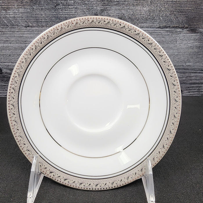 Noritake Legendary Crestwood Platinum Set of 4 Tea cup & Saucers 4166 Coffee Mug