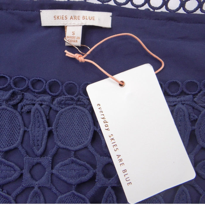 NWT Skies Are Blue Navy Blue Geometric Eyelet Lace Tank Top Camisole Small1