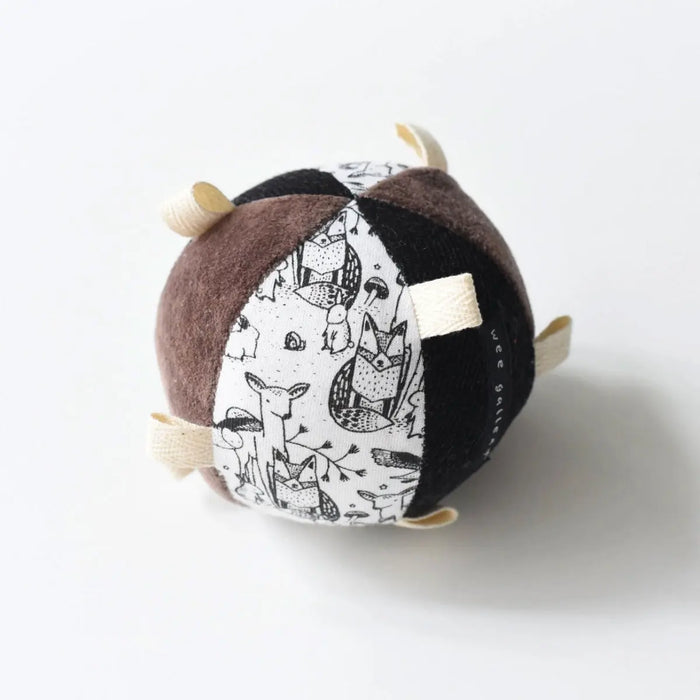 Petite balle sensorielle Wee Gallery - Woodland