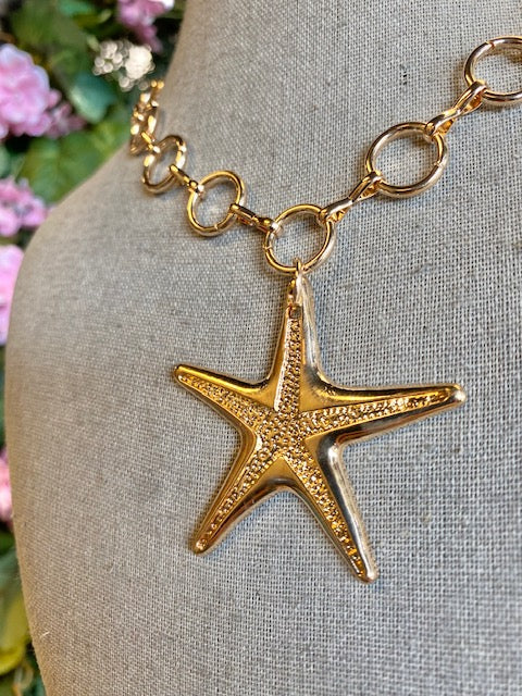Puffy Star Chunky Chain Statement Necklace