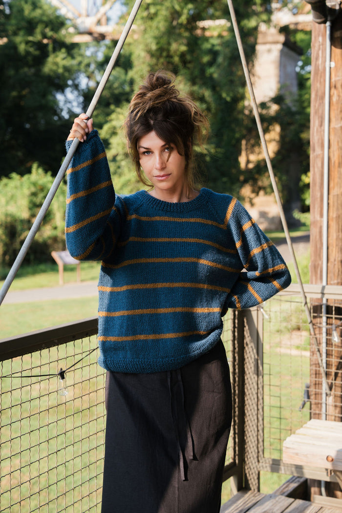 Roslin Wool Pullover in Indigo and Moss