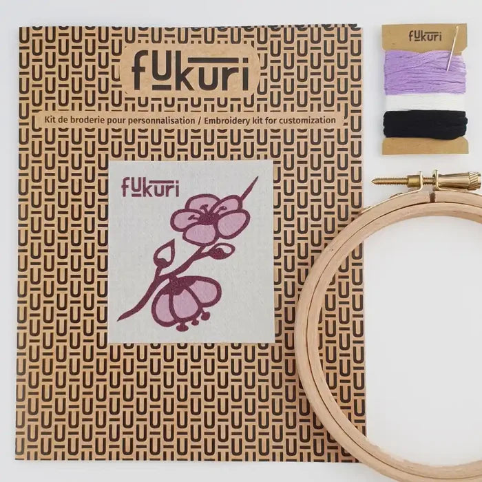 SAKURA  KIT COMPLET BRODERIE