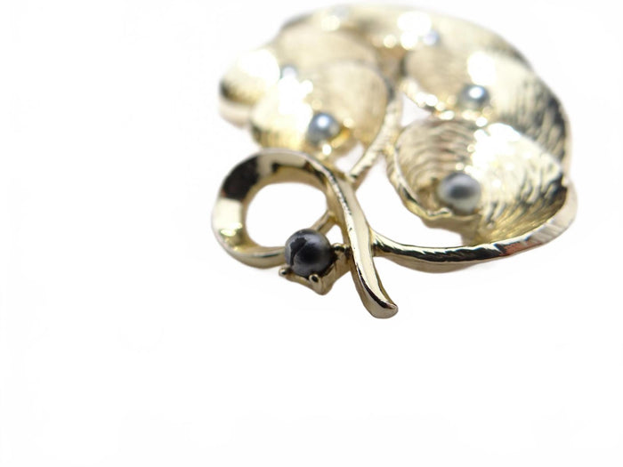 Silver Tone Brooch with Black Pearls4