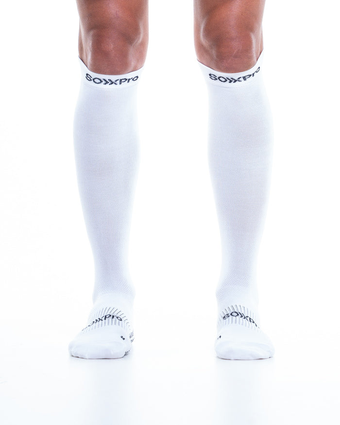 SOXPro Compression bianca indossata - vista frontale
