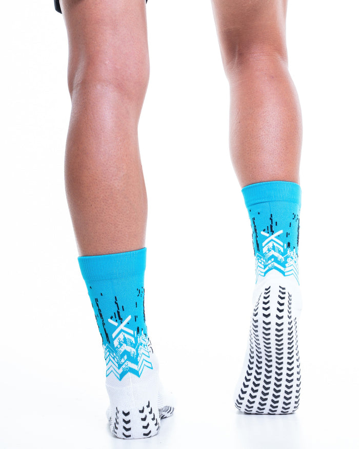 SOXPro Padel bianca e azzurro cielo indossata - vista posteriore