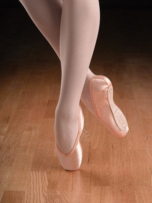 Studio Pro Pointe Shoe