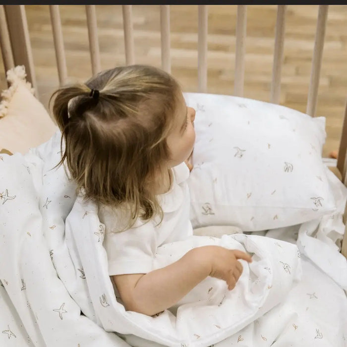 Taie d’oreiller bébé en coton bio Kadolis - L'envolée