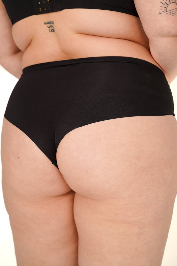 LILUNDERWEAR Daily Luxe Culotte Taille Haute Cheeky Noir - culotte taille haute vue ensemble