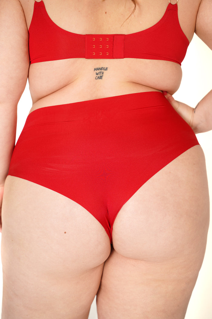 LILUNDERWEAR Daily Luxe Culotte Taille Haute Cheeky Rouge - culotte taille haute vue de dos