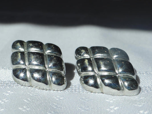 Vintage Silver toned Earrings0