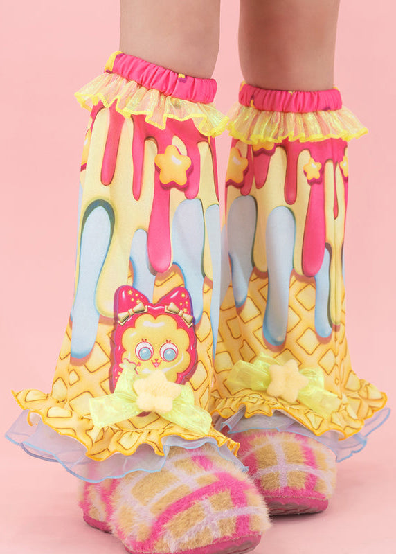 ACDC Rag Yen Cottbabe Melting Ice Cream Leg Warmer — model view